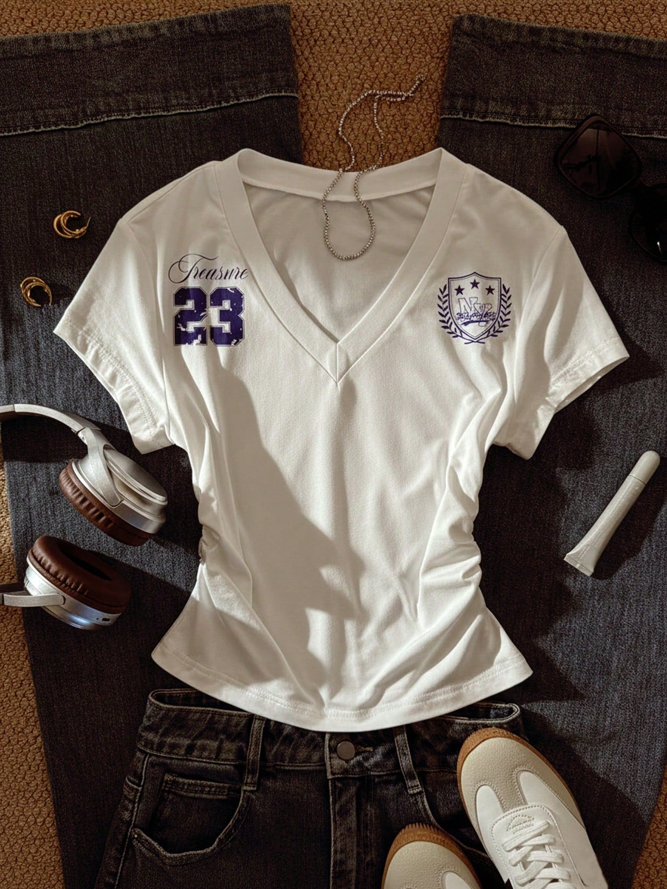 V Neck Tee Hs 23 Logo print